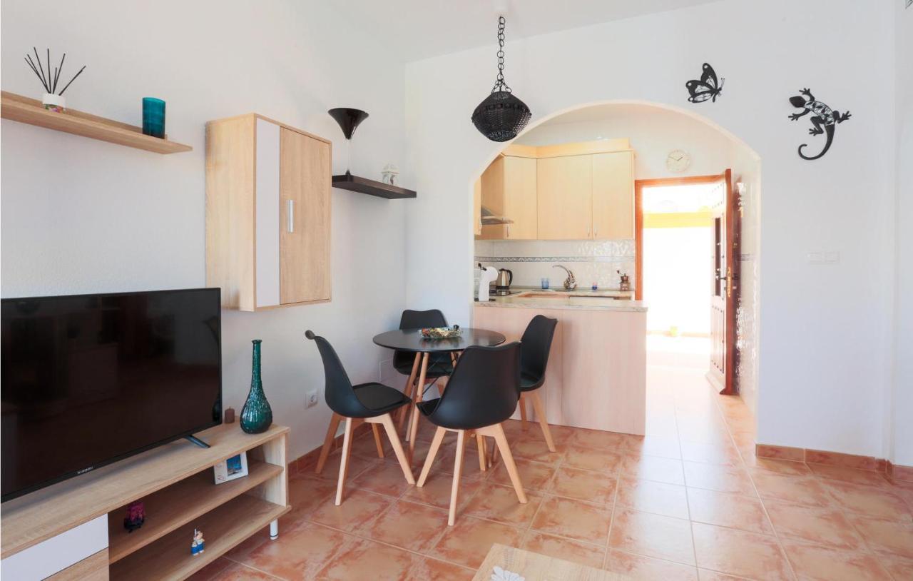 2 Bedroom Lovely Home In 马萨龙 外观 照片