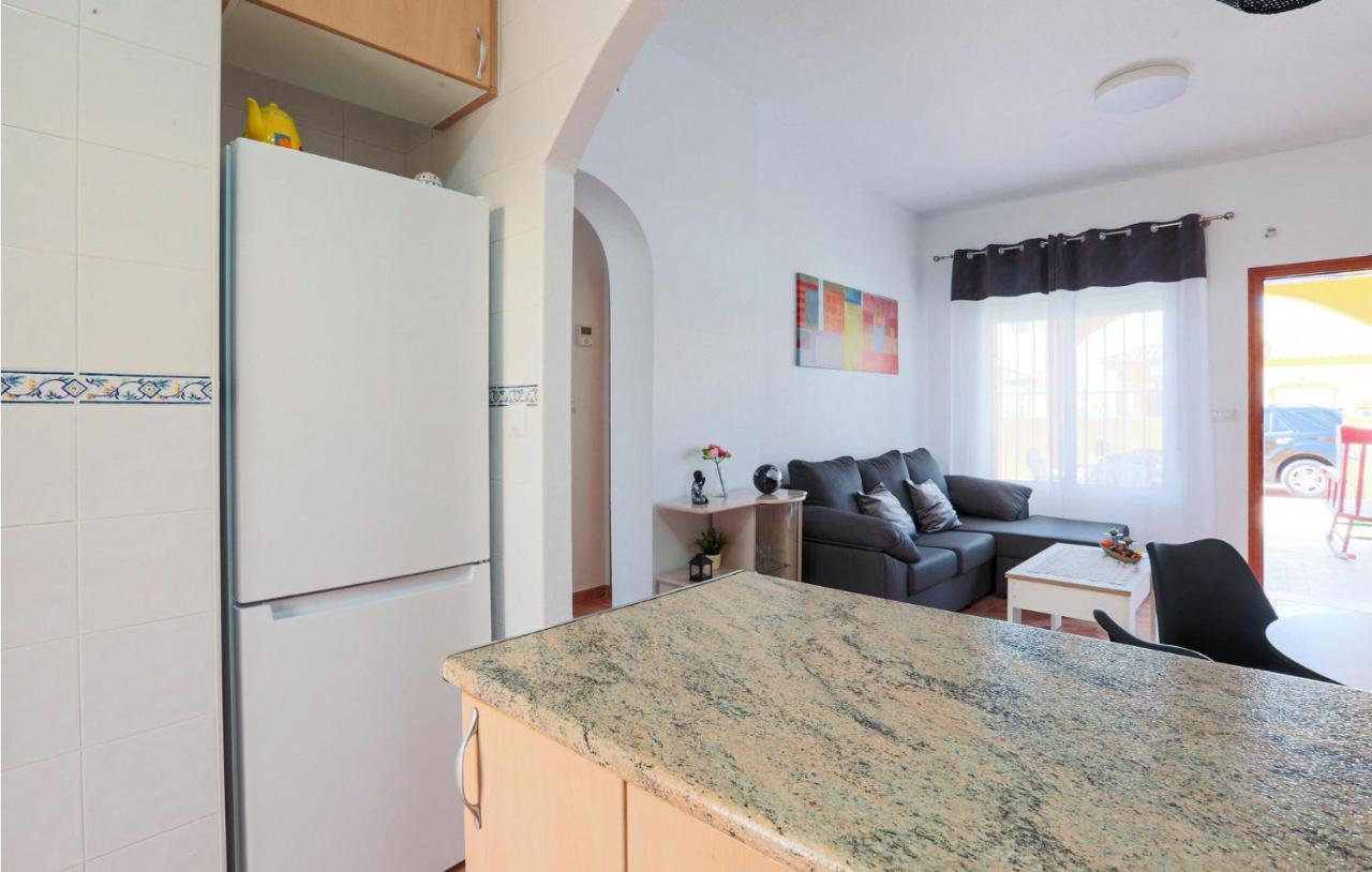 2 Bedroom Lovely Home In 马萨龙 外观 照片