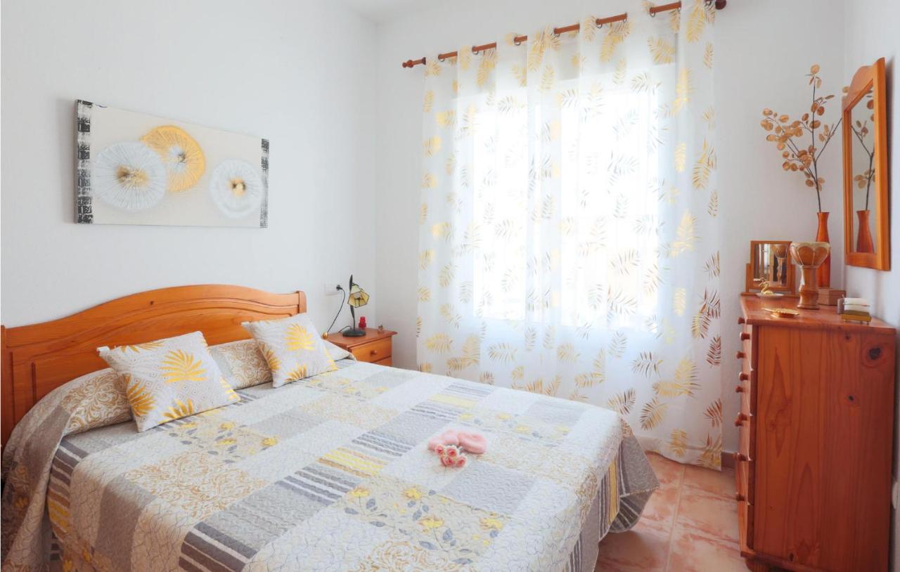 2 Bedroom Lovely Home In 马萨龙 外观 照片